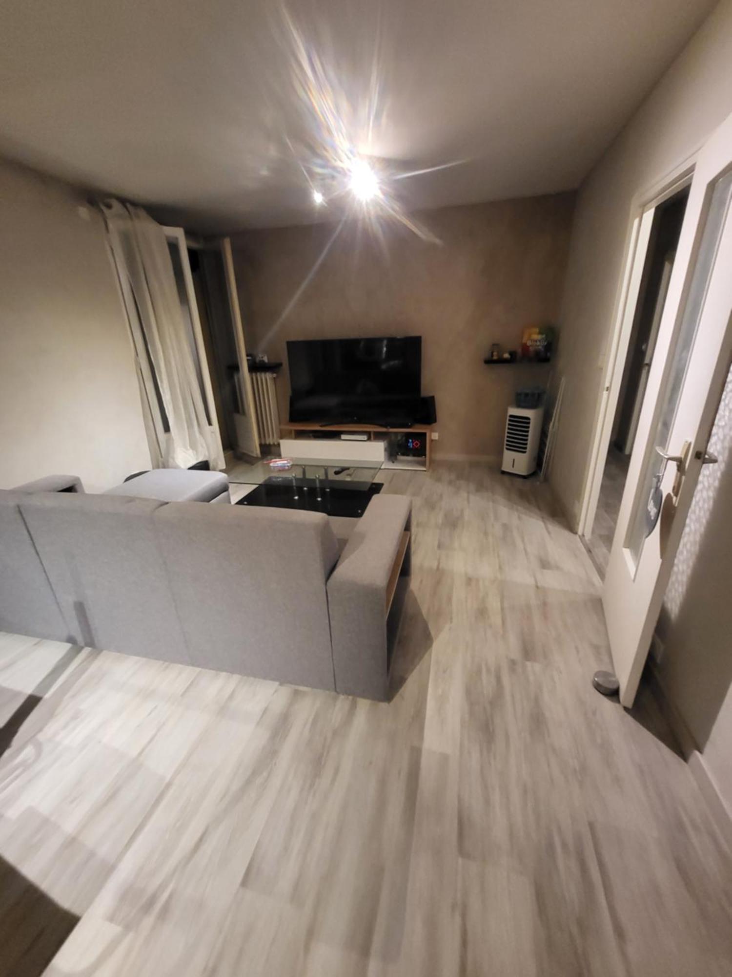 Confort Dans Un Partage A 10 Minute Du Circuit 24h Privatunterkunft Allonnes (Sarthe)